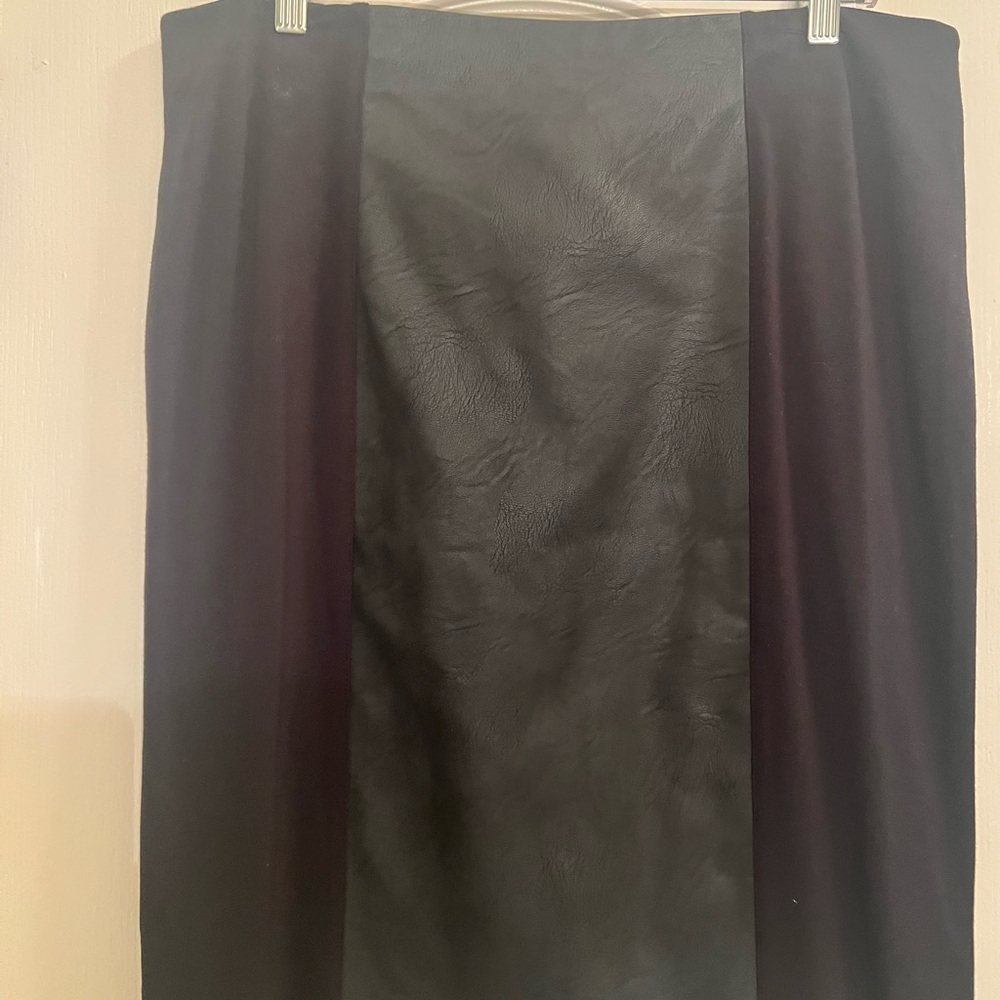 Elegant Black straight Women's Skirt